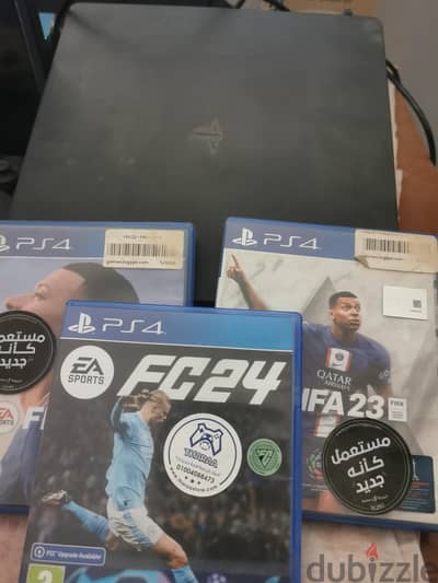 ps4 مستعمل معاه العاب fifa22 و fifa 23 و fc24 معاه دراعين والواصلات