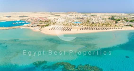 Fully finished sea view chalet, ready delivery, DP 630K, installments over 5 years.