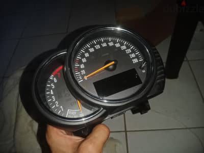 عدادات مينى كوبر تم شراءها جديده و لم تركب فى السياره نظرا لبيعها