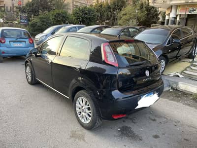 فيات جراند بونتو 2012