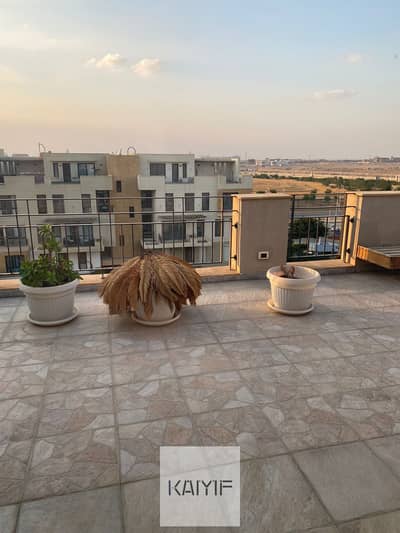 Triplex for Rent in Eastown New Cairo with Private Roof Spacious Layout Fully Finished Prime Location in a Prestigious Gated Community