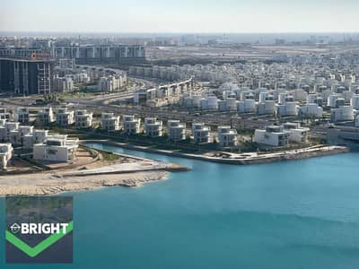 Unbeatable price! 182m² apartment, ready for immediate occupancy, ultra-super-luxurious finishing, with a stunning view directly overlooking the lagoo