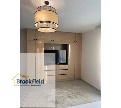 ستوديو للايجار مفروش فى كمبوند ايستاون سوديك دايركت عالتسعين بجوار ميفيدا Furnished Studio for Rent in Eastown Sodic Directly on 90 Street