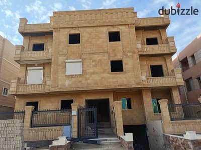 Luxury duplex for sale in Al Qarnafel Villas, New Cairo, immediate occupancy