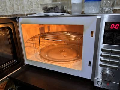 Tornado 25L microwave Grill