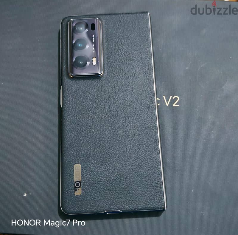 Honor Magic V2 Black 1