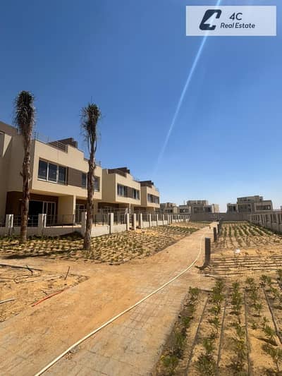 فيلا تاون هاوس  225 متر للبيع فيpalm hills new cairo  علي أعلى تبه في الكمبوند | استلام فوري