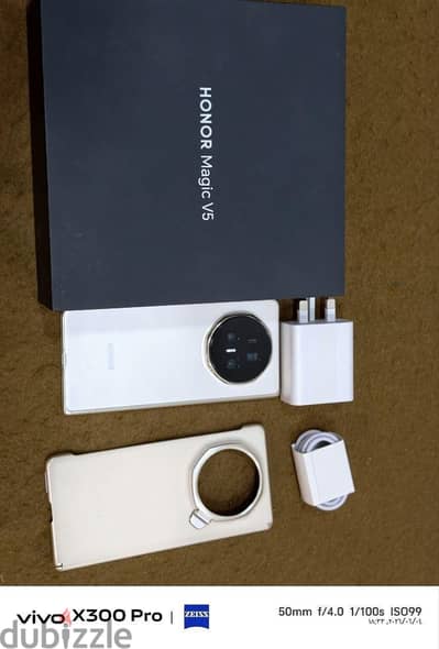 Honor Magic V5