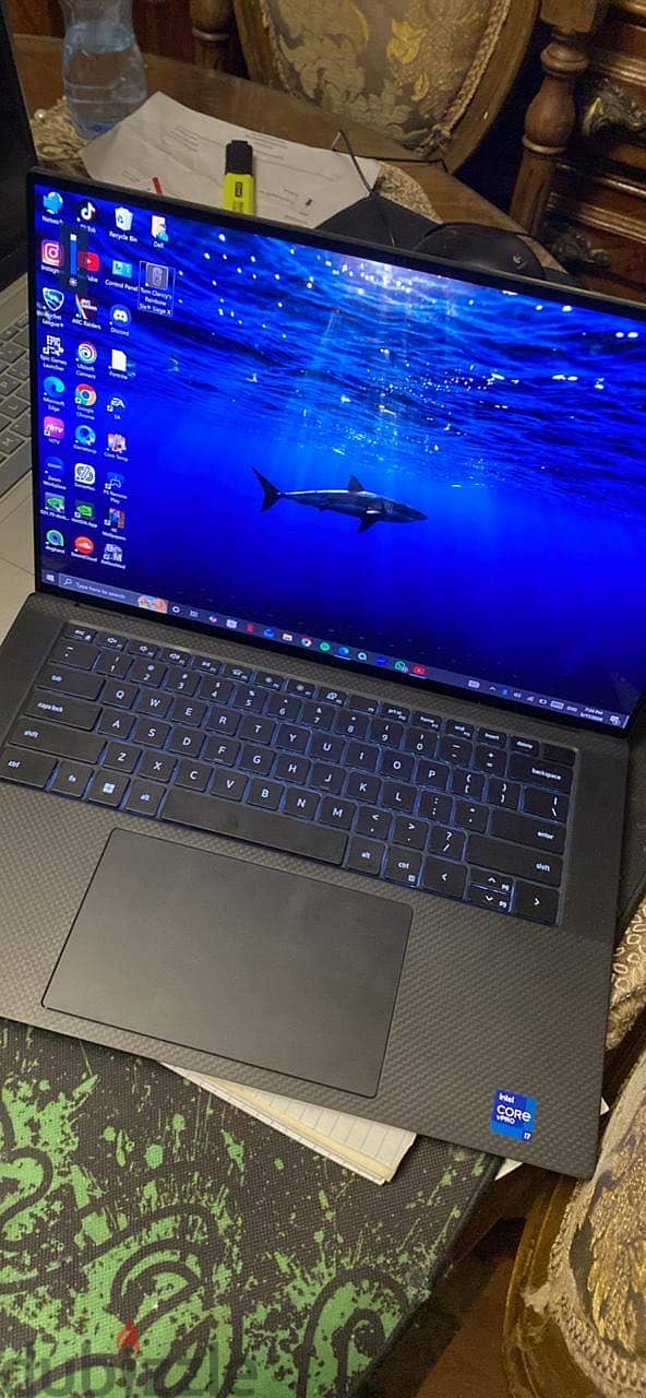 Dell5560 touch4k 1