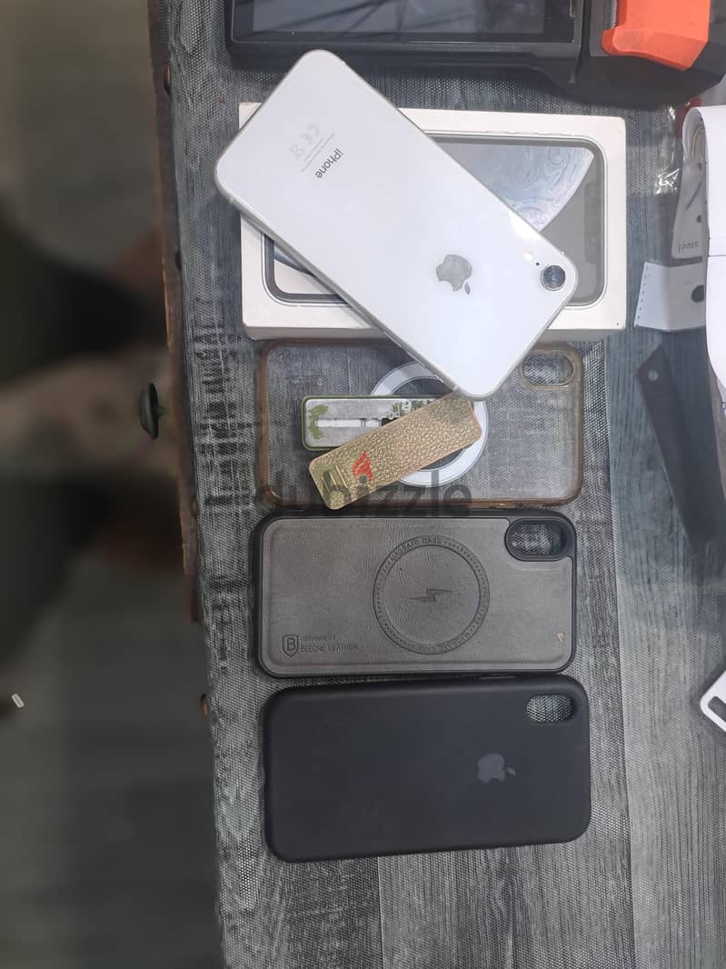 Apple - iPhone XR 2
