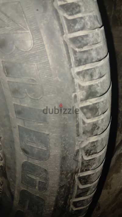 طقم كاوتش بردجستون ٢٢٥/٥٥/١٨