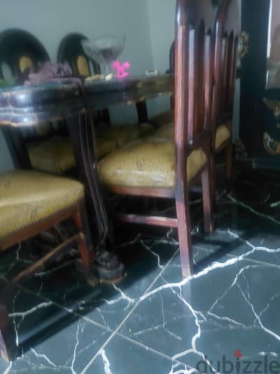 نيش وسفرة حكايه وربنا يبارك لصاحب النصيب