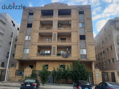 Own a distinctive 170m² apartment with rear and side views in Al Shorouk City, ready for immediate occupancy.