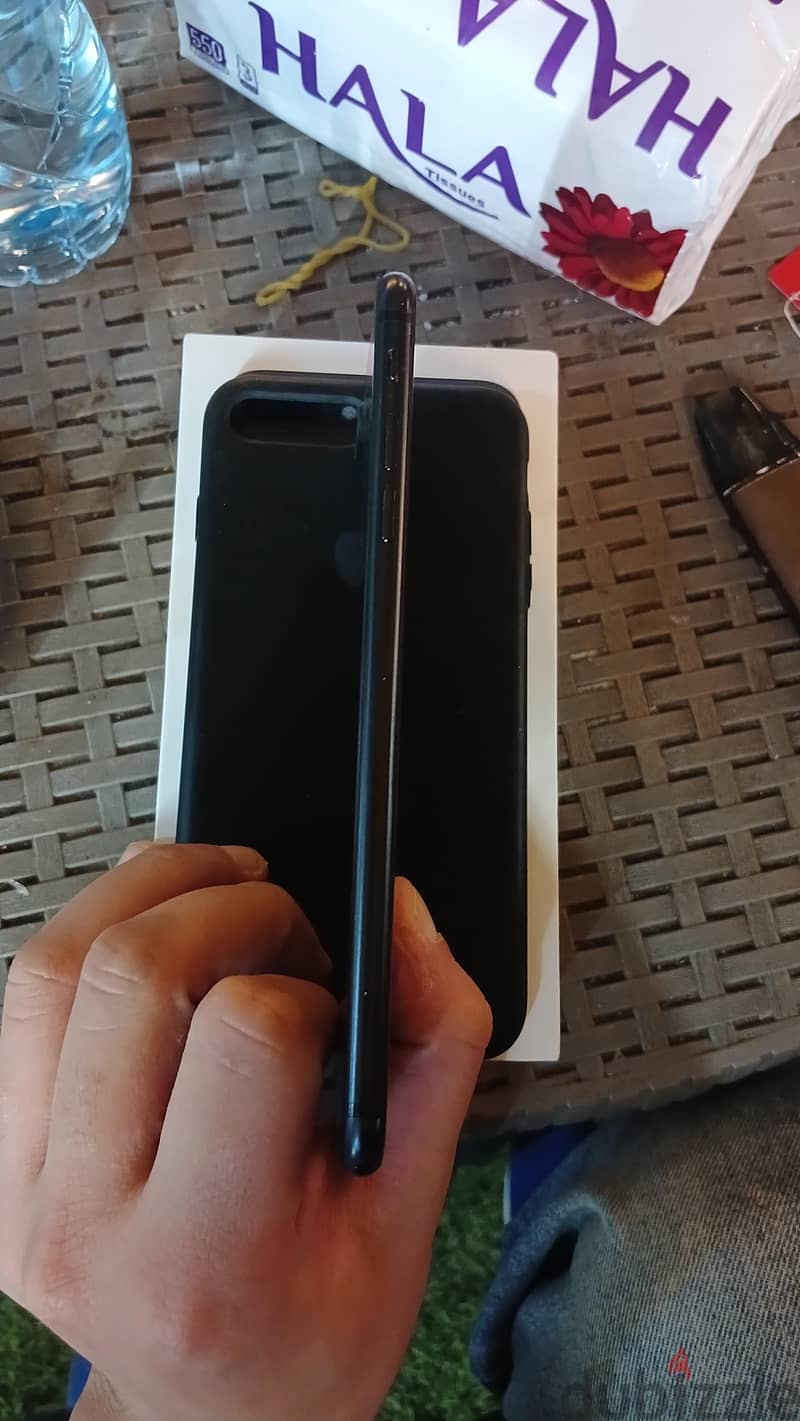 Apple - iPhone 7 Plus 4