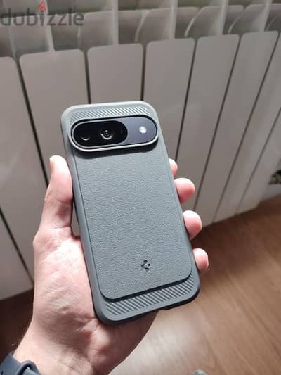 Pixel 9 Pro rugged armor spiegn  case