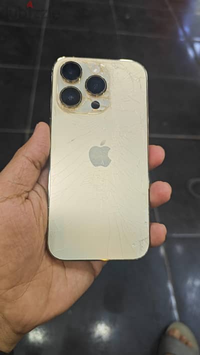 آبل - آيفون 14 برو