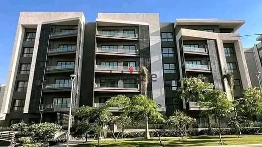 شقتين للبيع في بريفادو مدينتي مساحه 82 متر فيو جاردن حجز قديم استلام خلال ٦شهور باقل اوفر فى السوق حاليا الشقتين ممكن يتفتحو على بعض  شقه رقم ٢ و شقه رقم ٣ الدور الخامس  عباره عن 2 نوم  1 حمام   باجمالى عقد 4,000,000 اجمالى المطلوب كمقدم 3,661,000 مدفوع و