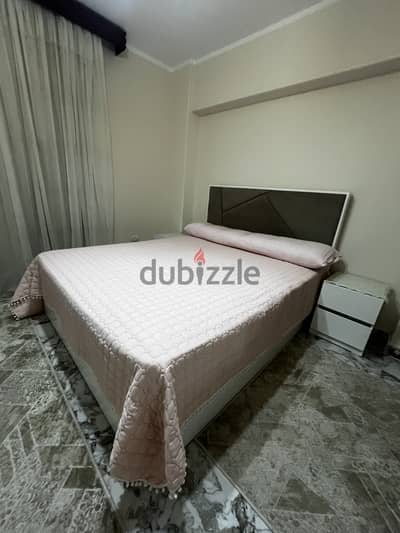 Luxury natural wood bed
