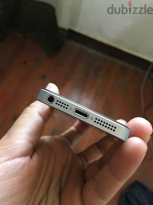 iphone se 2016 4