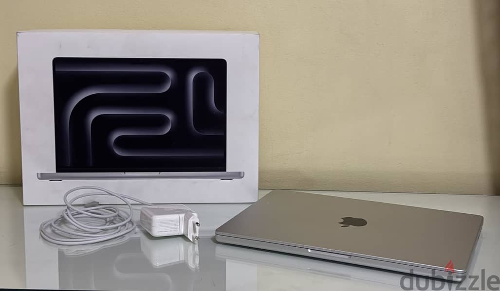 MacBook Pro 14-inch M5 4