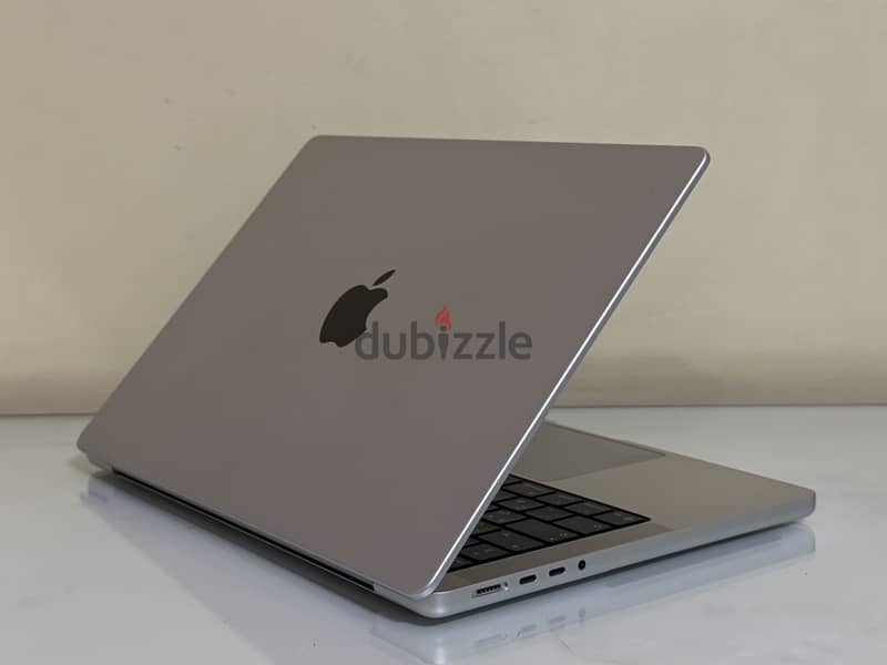 MacBook Pro 14-inch M5 2