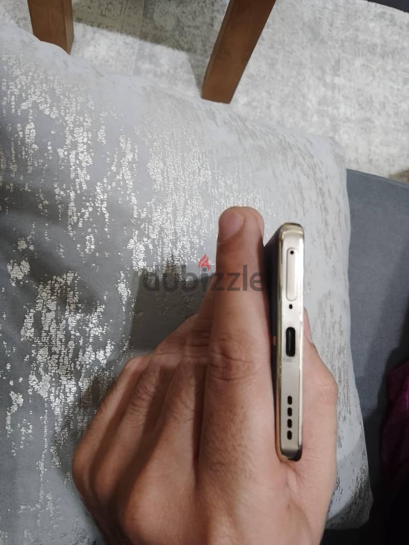 Realme 12 Pro plus 4