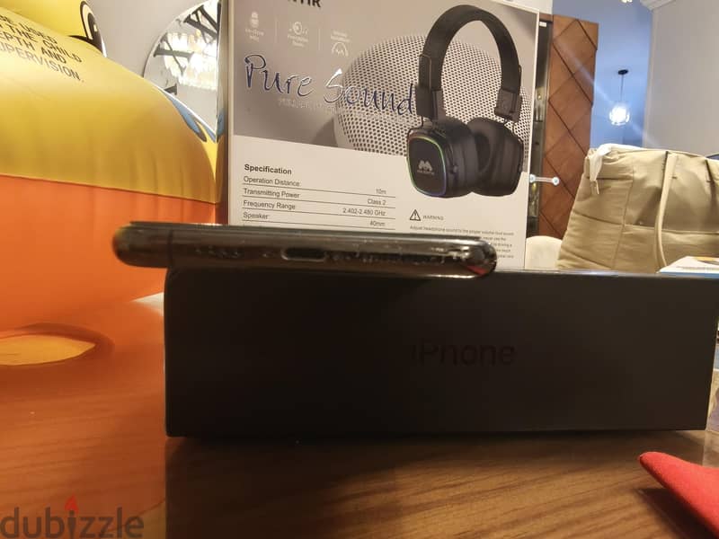 Apple - iPhone 11 Pro Max 3