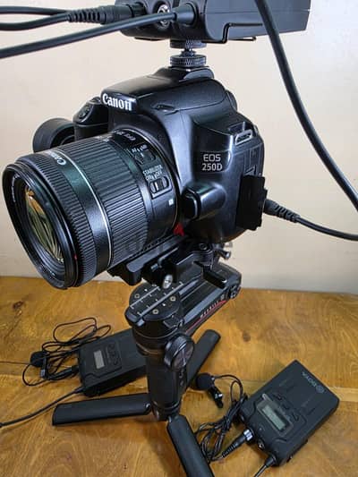 canon 250Dومايك وجيمبل