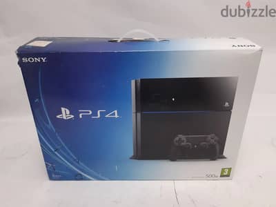 Sony Playstation 4 500GB حاله ممتازه بالكرتونه  معاه جميع الوصلات والك