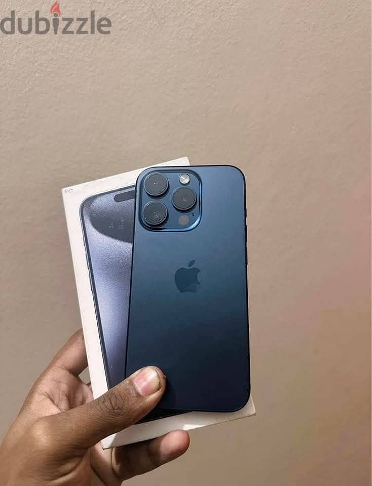 Apple - iPhone 15 Pro Max 3