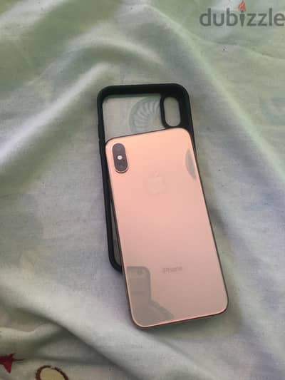 ايفون xs مساحه 64
