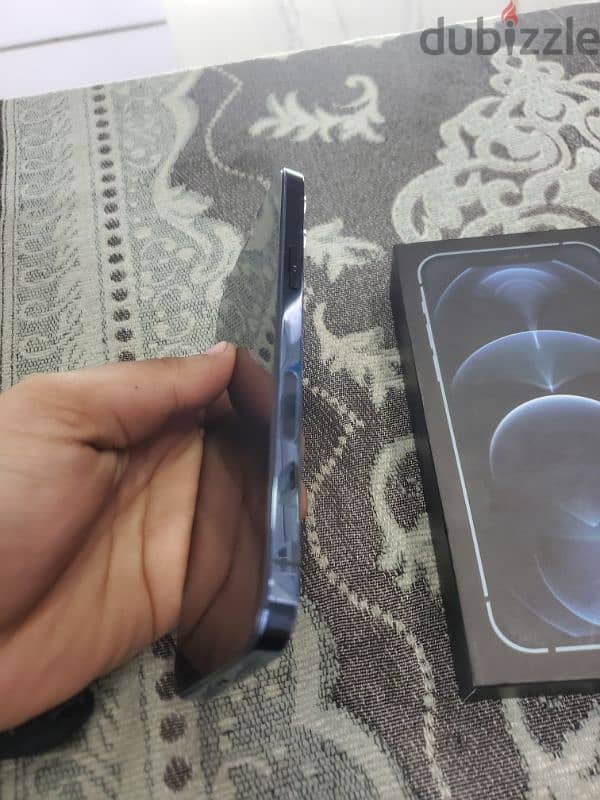 iphon 12 pro max 4