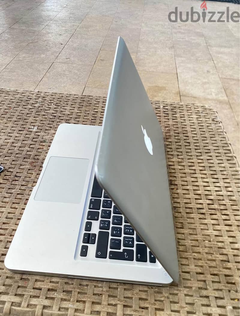 Mackbook Pro 2011 3