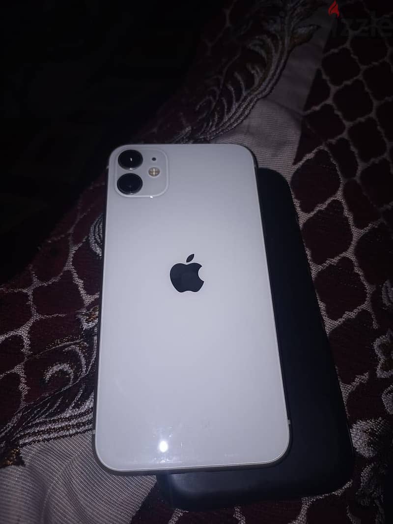 Apple - iPhone 11 1
