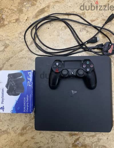 PS4 slim online with 1 controller 1T