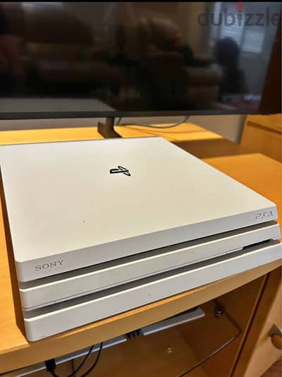PlayStation4 pro بلايستيشن٤