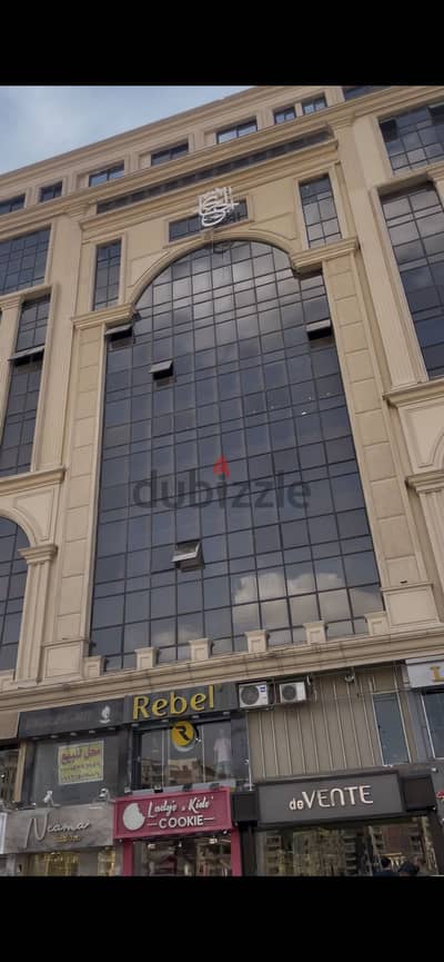 بجوار برج الحجاز محل للبيع 31 م بزهراء المعادي