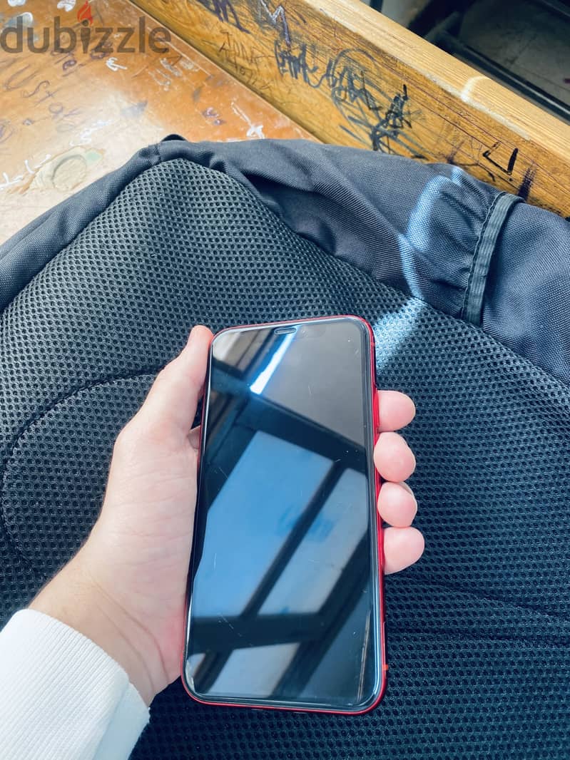 Apple - iPhone XR 3