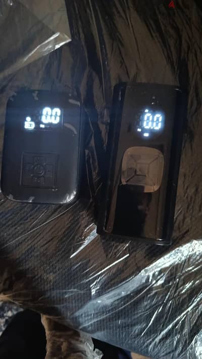 وارد الكويت وبنص ثمنه 120 وات و 150 اشكال كمبروسر بطاريه ليثيوم