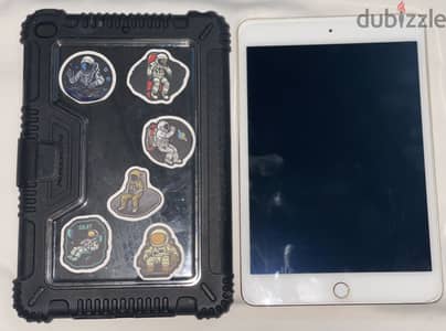 I pad mini 4 like new girl use it for playing games and movies