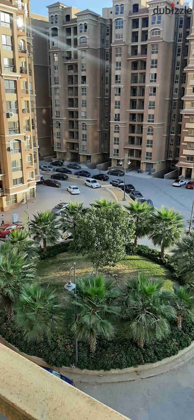 شقه للبيع ووواجه نص تشطيب بكمبوند المعادي جاردنز م١٧٤