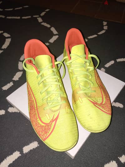 جزمة كورة Nike Mercurial