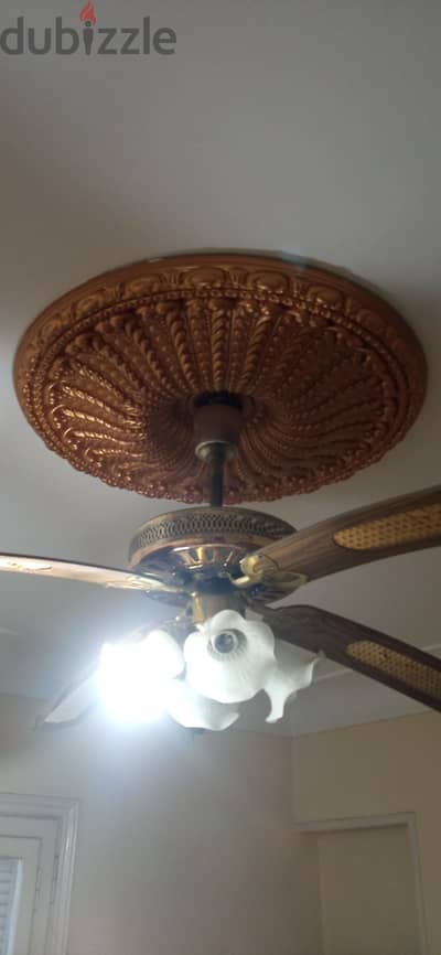 مروحة بنجفة حالة جيدة جدا