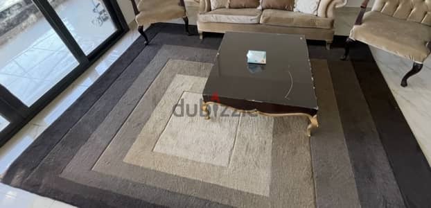 سجاد النساجون الشرقيون بحالة ممتازة