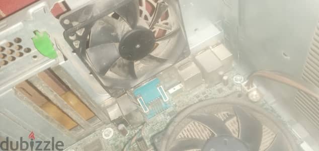 كيسة hp 600g1 معالج i5 4570 12 giga ram hdd 300 ssd128  بوردة 81h