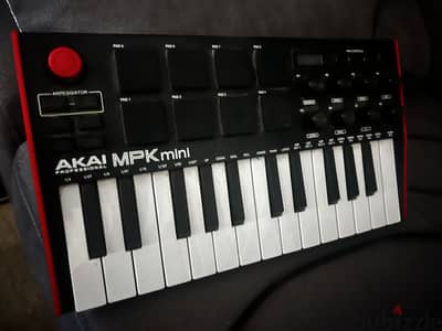 كيبورد ميدي AKAI MPK Mini