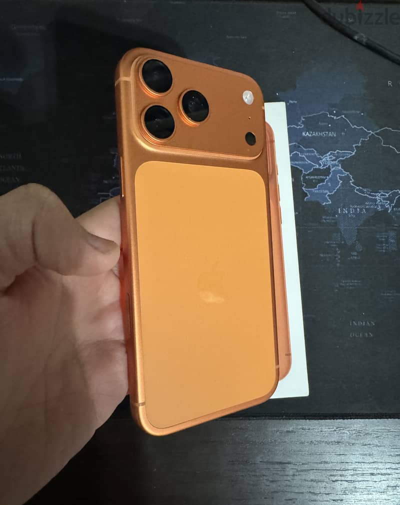 Apple - iPhone 17 Pro Max 4