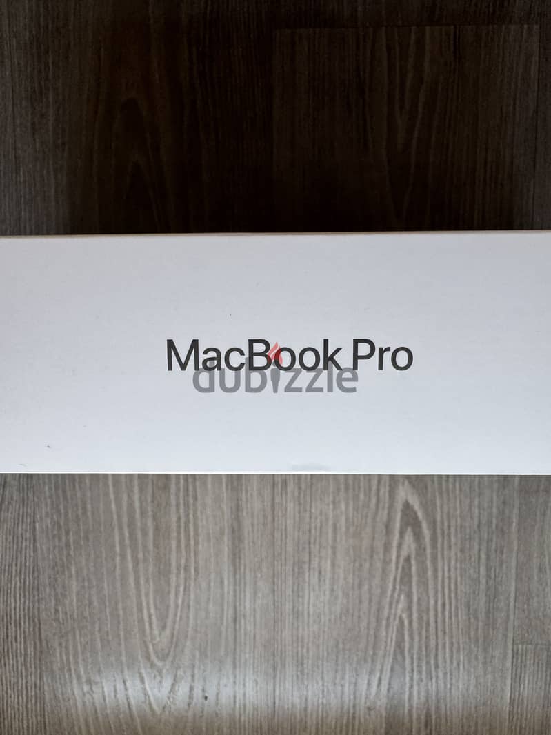 MACBOOK PRO M5 PRO 1