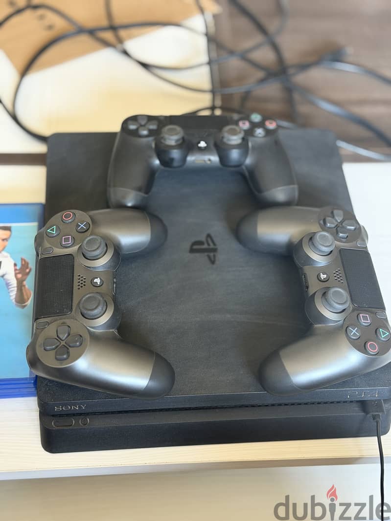 Ps4 slim 3