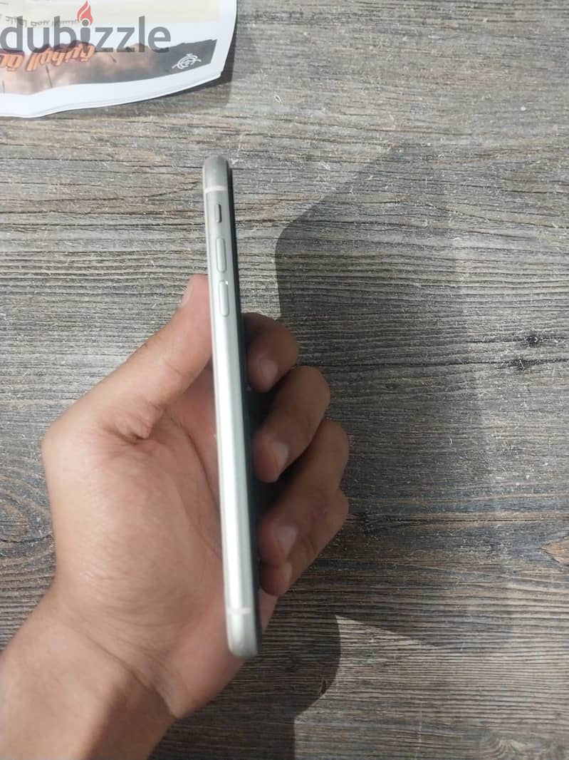 Apple - iPhone 11 4